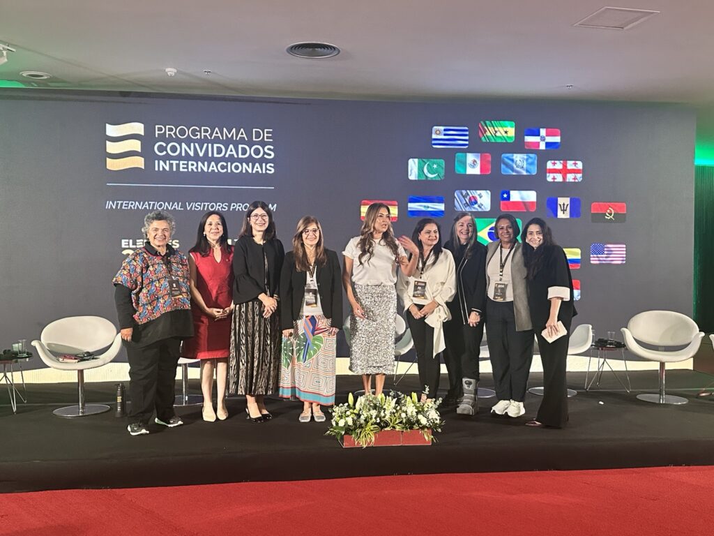 Mujeres en el centro del debate político